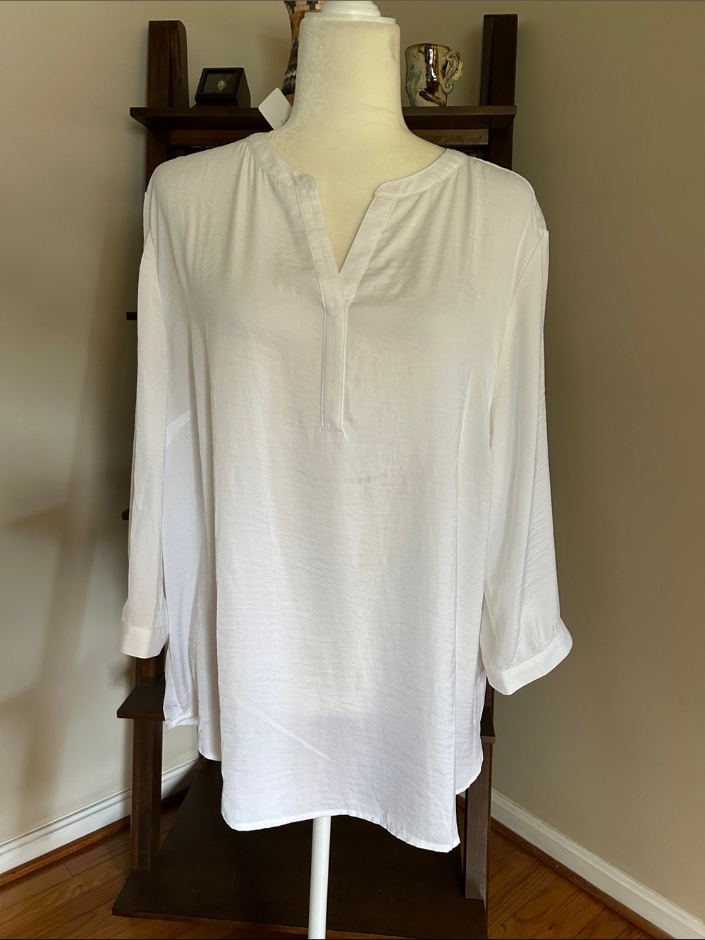 Women's White Popover Split-Neck Blouse - Classic 3/4 Sleeve Top size 3 = 16/18